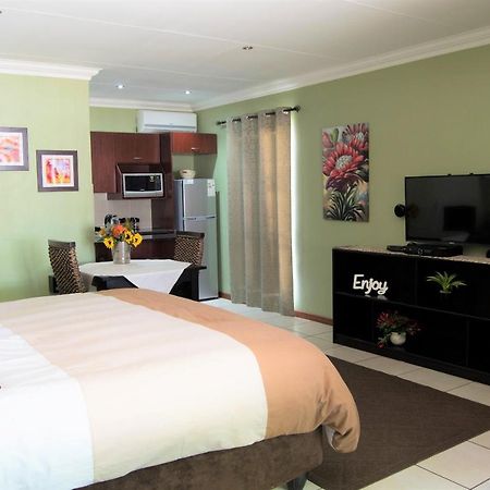 באנוני Summer Garden Guest House מראה חיצוני תמונה