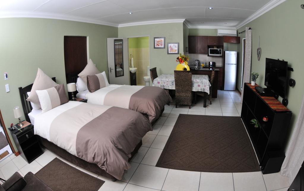 באנוני Summer Garden Guest House מראה חיצוני תמונה